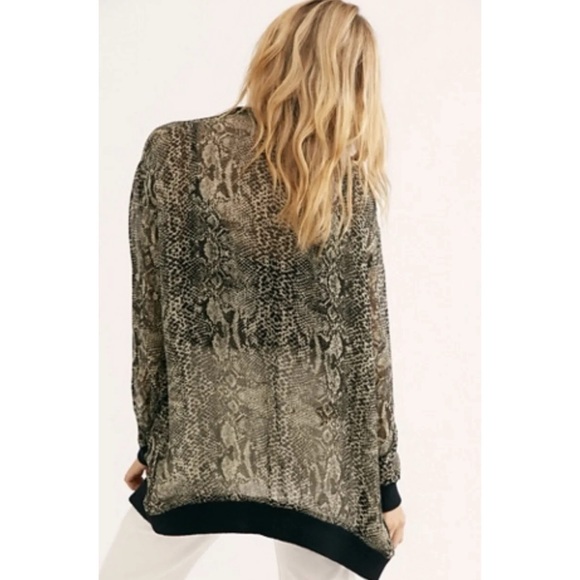 Free People Sheer Oversized Top Lori Snake skin Slouchy Bomber Jacket Size S - Picture 3 of 11